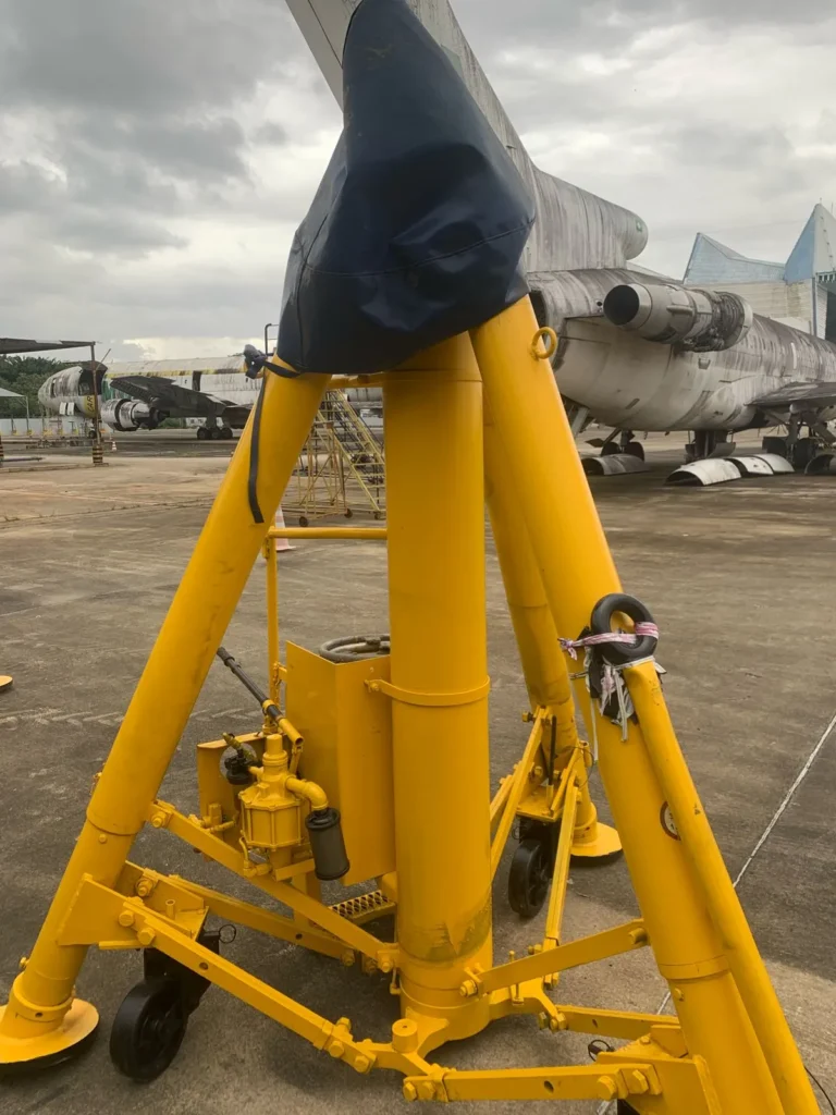 Macaco Aeronáutico Jacks